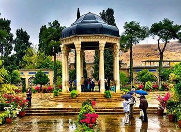 شعر معروف که عشق آسان نمود اول ولی افتاد مشکلها – حافظ شیرازی